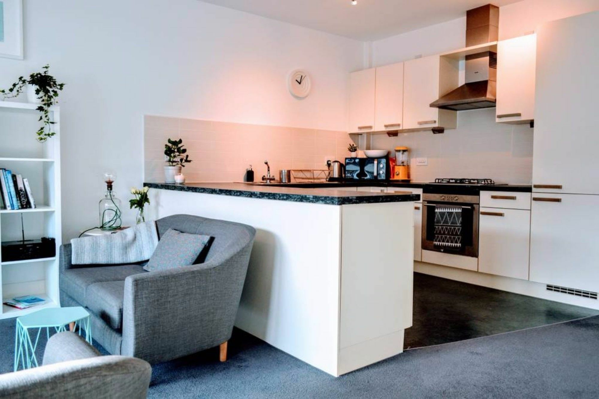 Beautifully Renovated Apartment -Central เอดินบะระ ภายนอก รูปภาพ