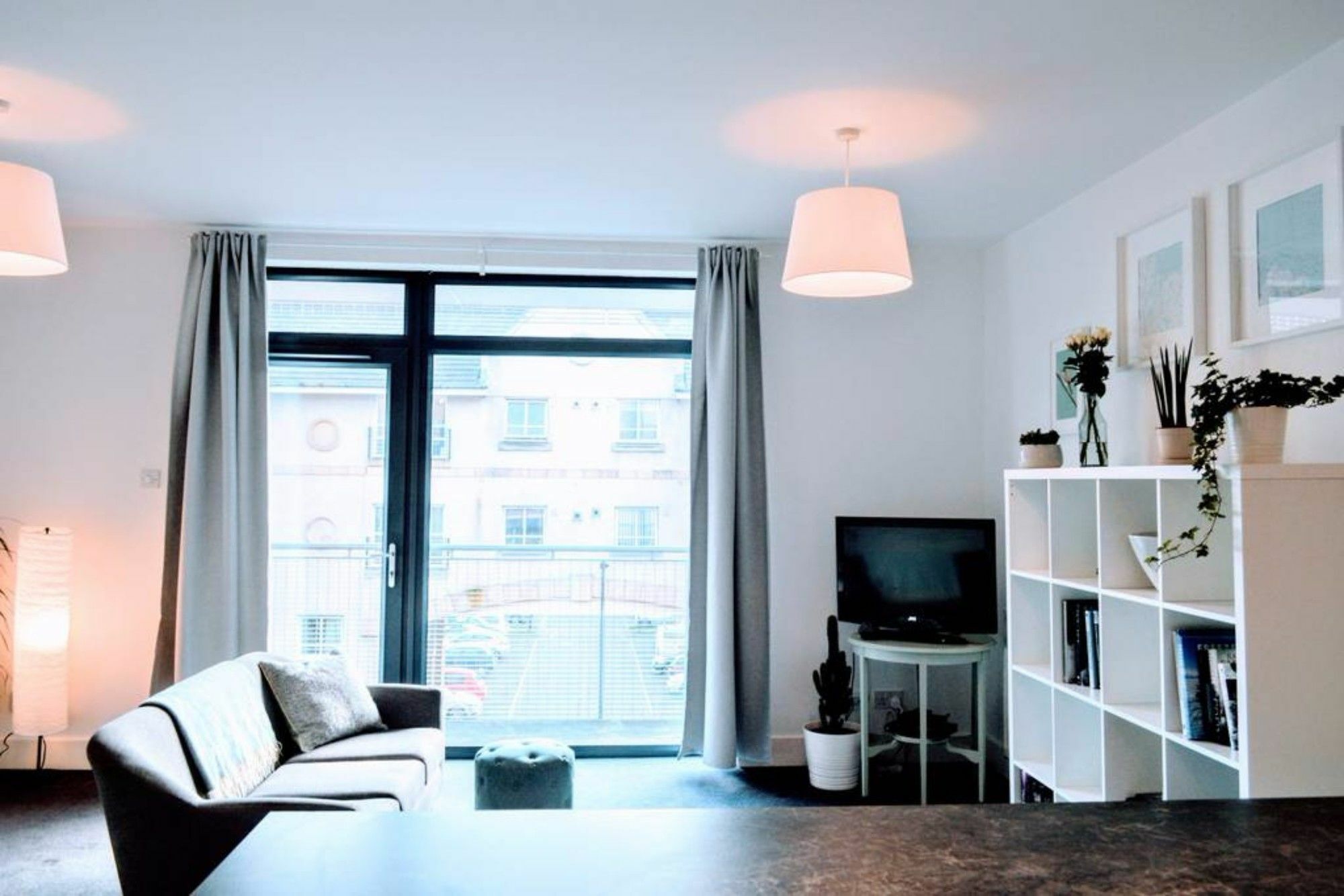 Beautifully Renovated Apartment -Central เอดินบะระ ภายนอก รูปภาพ